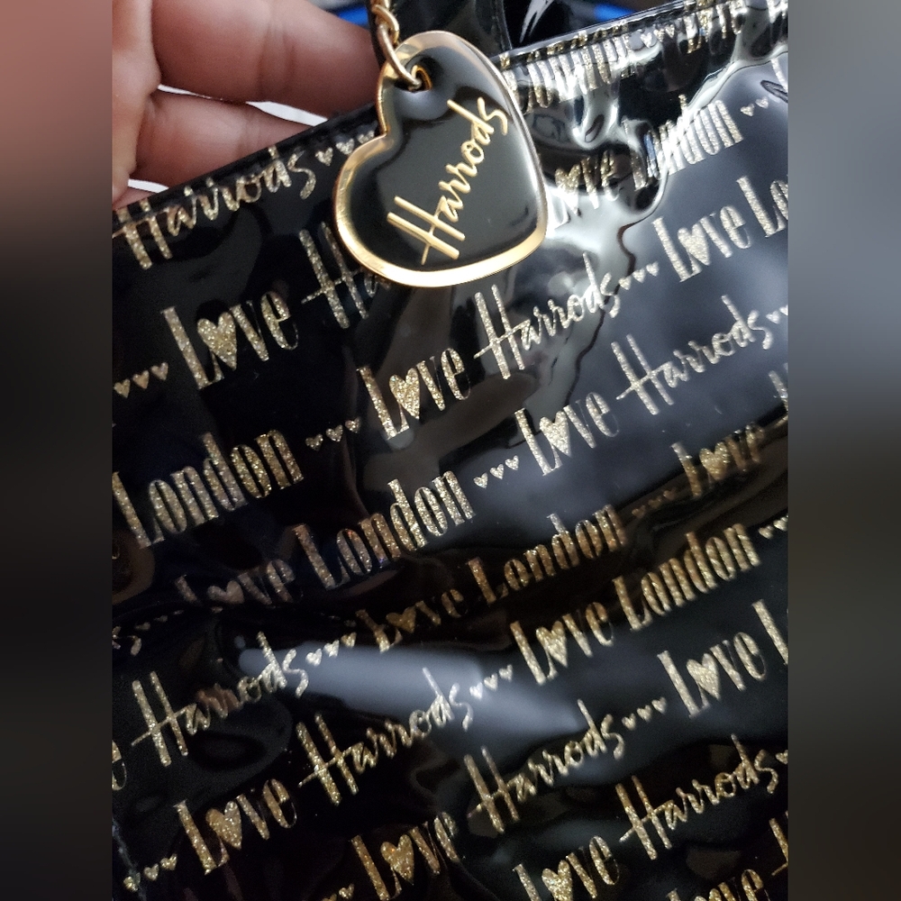 Harrods Of Londan Tote Bag View 5